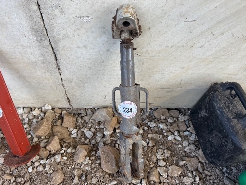 TRACTOR TOP LINK