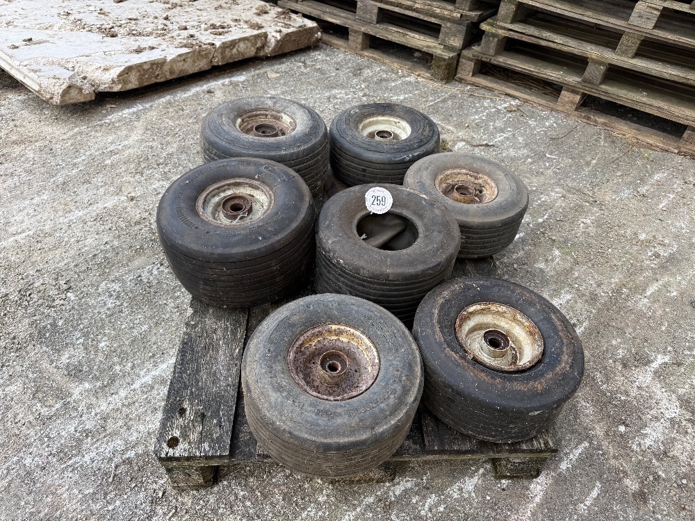 7 MIXED IMPLEMENT WHEELS & TYRES