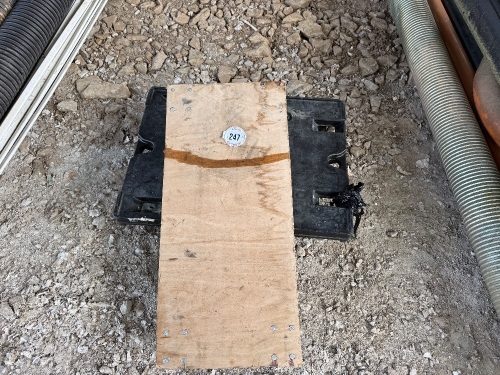 2 WORKSHOP PLATFORMS/ TROLLEY