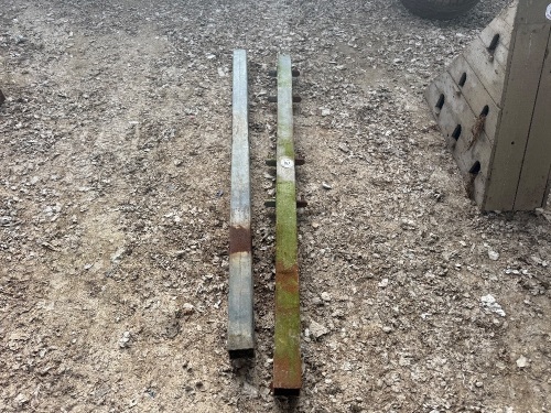 2.3M GATE HANGING POST & LATCHING POST