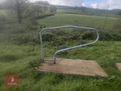 PORTABLE CATTLE CUBICLE