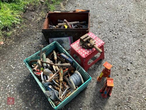 AXLE STAND, DRILL VICE & ASSORTED TOOLS