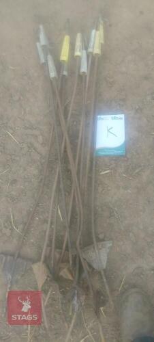 10 ELECTRIC FENCING STAKES (K)