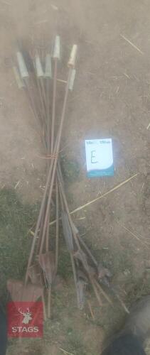10 ELECTRIC FENCING STAKES (E)