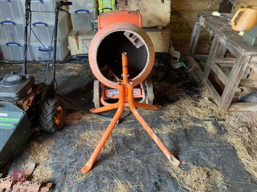 BELLE MINIMIX 150 CEMENT MIXER (17)