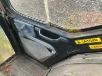 1995 CASE 4230 XL 4WD TRACTOR (2) - 58