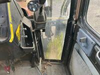 1995 CASE 4230 XL 4WD TRACTOR (2) - 59