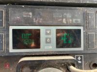 1995 CASE 4230 XL 4WD TRACTOR (2) - 67