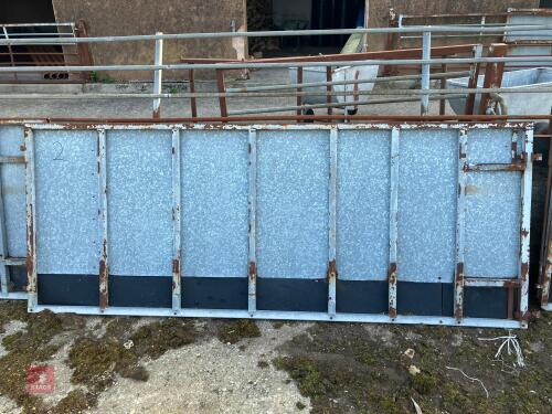 2.9M SHEETED DOOR/GATE (2)