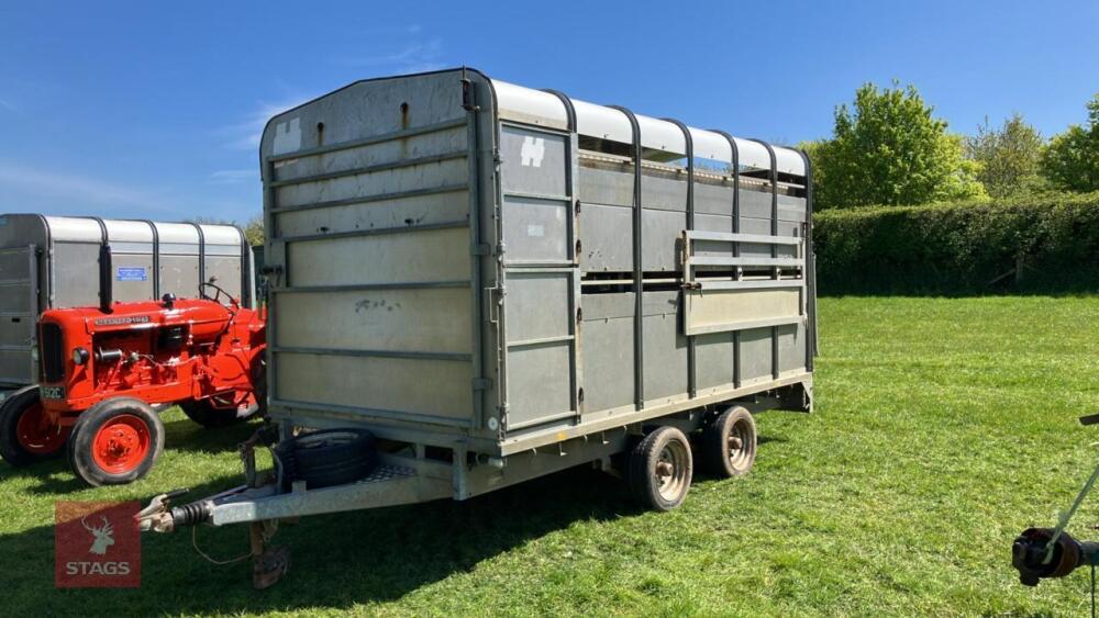 HUDSON 12' LIVESTOCK TRAILER