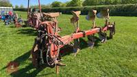 KVERNELAND 4F REV PLOUGH - 3