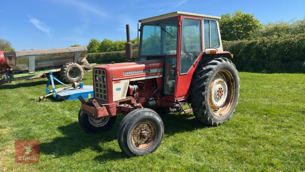 1976 INTERNATIONAL 674 2WD TRACTOR