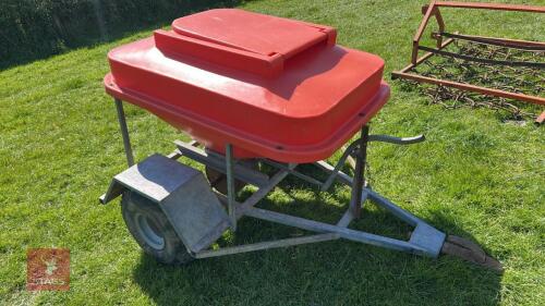 SHEEP SNACKER FEEDER