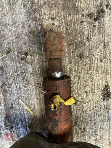 HYDRAULIC RAM