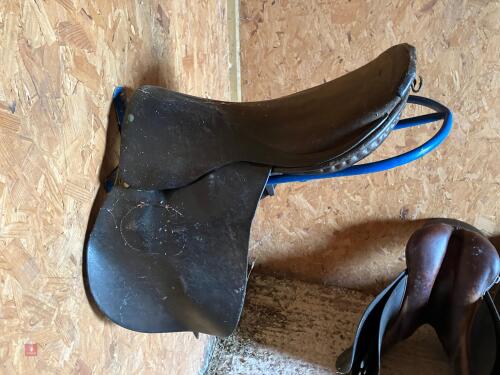 18'' SADDLE (4)