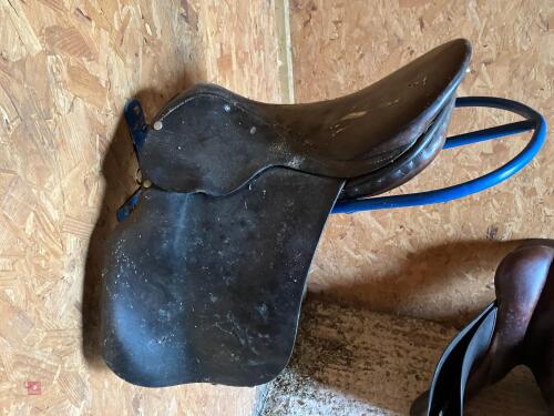 15'' SADDLE (3)