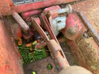 1965 DAVID BROWN 990 2WD TRACTOR - 54