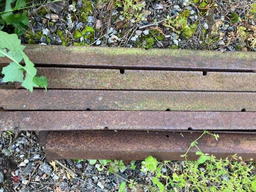 QUANTITY OF ANGLE IRON FENCE POSTS