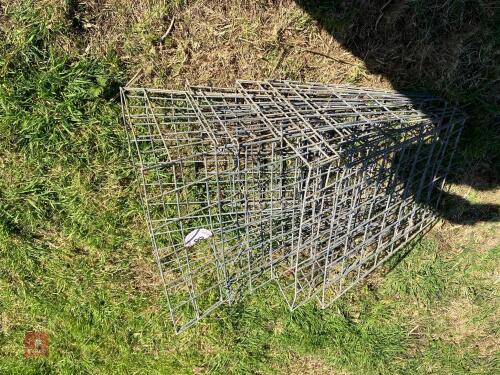 4 SHEEP PEN HOOK OVER HAY FEEDERS (38)