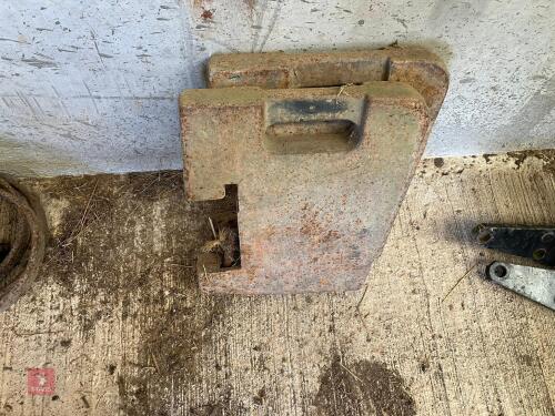 2 DEUTZ FRONT TRACTOR WEIGHTS