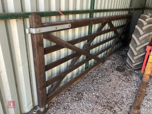 12' WOODEN 5 BAR GATE