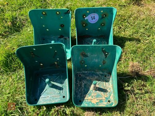 4 GREEN PLASTIC SALT LICK HOLDERS (54)