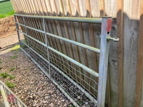 11' 11'' GALVANISED 5 BAR GATE (1)