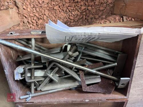 BOX OF EXTERNAL BRICKWORK PROFILES (67)
