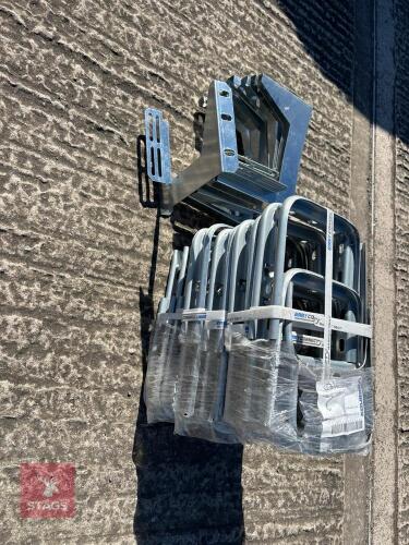 LARGE QTY OF GALVANISED CABLE TRAy