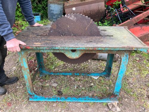 DENNING VINTAGE PULLEY SAWBENCH