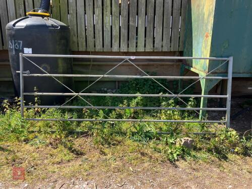 10' GALVANISED FIELD GATE (39)