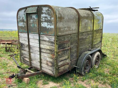 RICHARDSON 10' LIVESTOCK TRAILER (S/R)