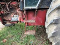 1981 INTERNATIONAL 584 2WD TRACTOR - 8