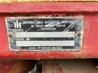 1981 INTERNATIONAL 584 2WD TRACTOR - 29