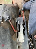 1981 INTERNATIONAL 584 2WD TRACTOR - 35