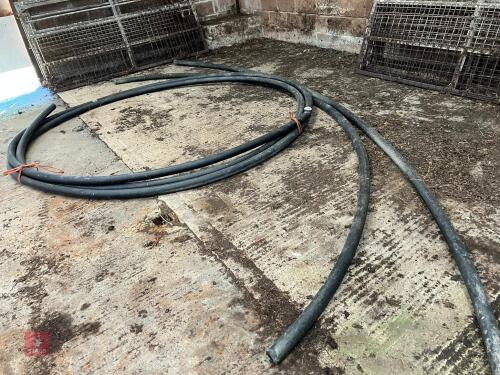 BLACK ALKATHENE PIPE (109)
