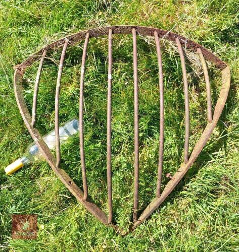 VINTAGE CORNER HAY RACK