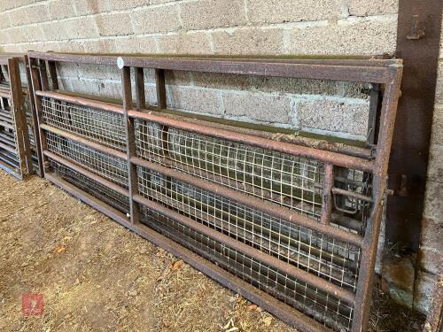 3 MIXED YARD GATES (73)