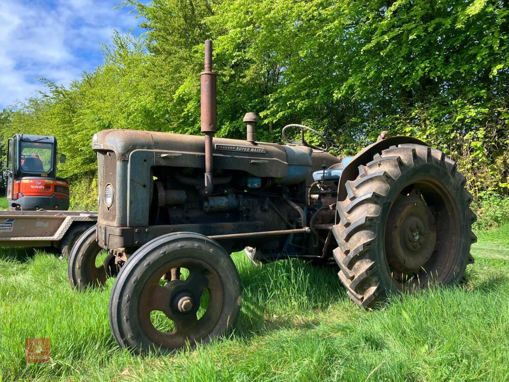 1960's FORDSON SUPER MAJOR 2WD TRACTOR
