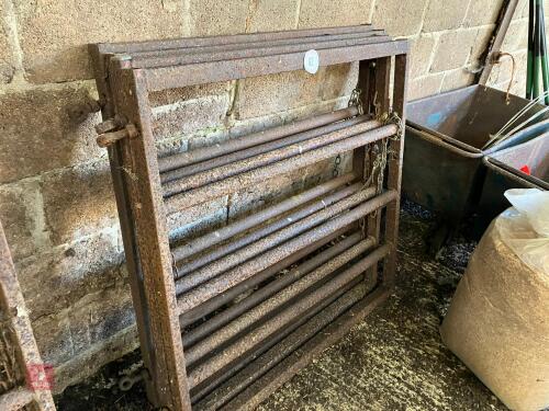 4 SMALL YARD GATES (62)