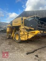 1995 NEW HOLLAND TX64 2WD COMBINE