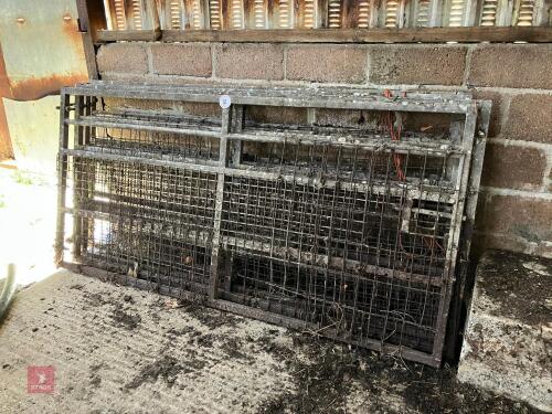 4 X 7'10'' & 7'8'' YARD GATES (51)