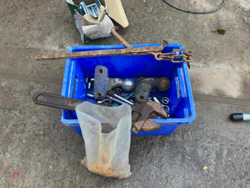 WIRE STRAINER, NAILS, TOW BARS ETC