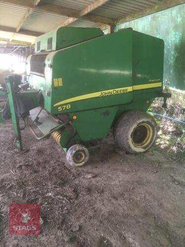 JOHN DEERE 578 PREMIUM ROUND BALER