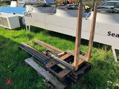 FORK LIFT MAST