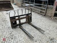 2022 BOBCAT 586 SKID STEER LOADER (47) - 39