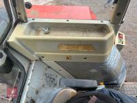 1995 MASSEY FERGUSON 390 4WD TRACTOR - 48