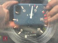 1995 MASSEY FERGUSON 390 4WD TRACTOR - 52
