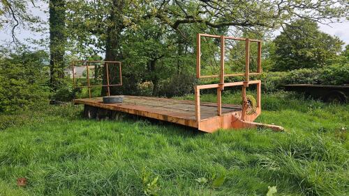 26' LONG ARTIC TRAILER CONVERSION (S/R)