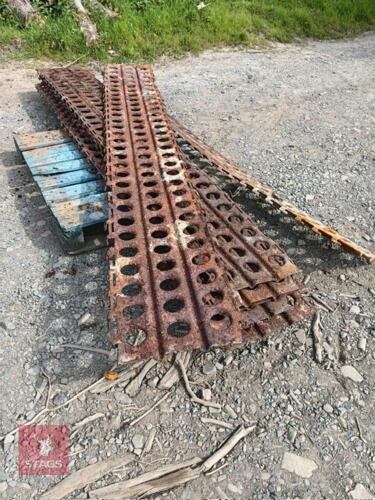TREAD PLATES/TRACKS